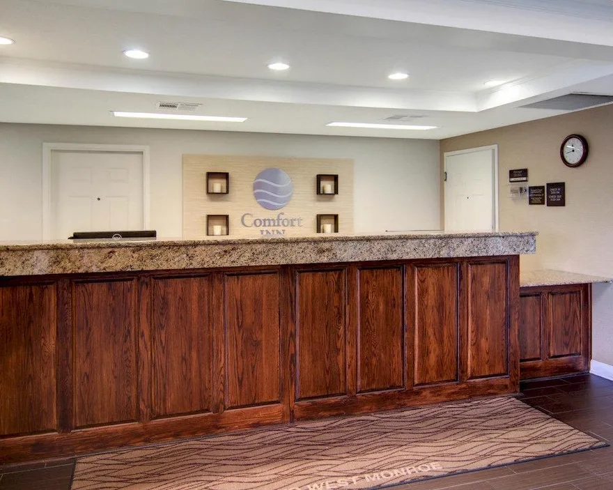 Comfort Inn Lobby